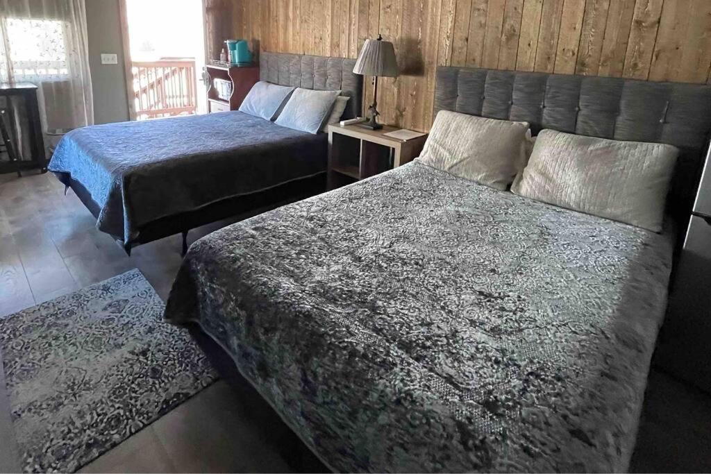 Parkway Yellowstone Guest House Room #2 Gardiner Bagian luar foto