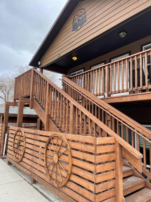 Parkway Yellowstone Guest House Room #2 Gardiner Bagian luar foto