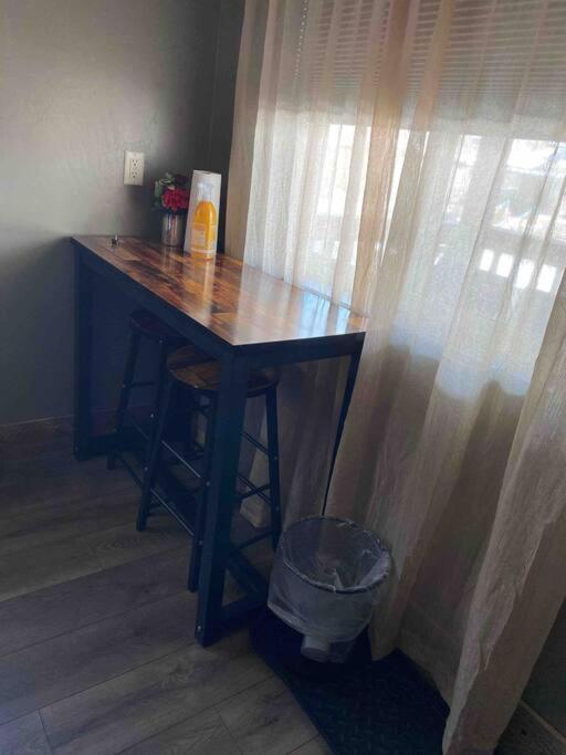 Parkway Yellowstone Guest House Room #2 Gardiner Bagian luar foto