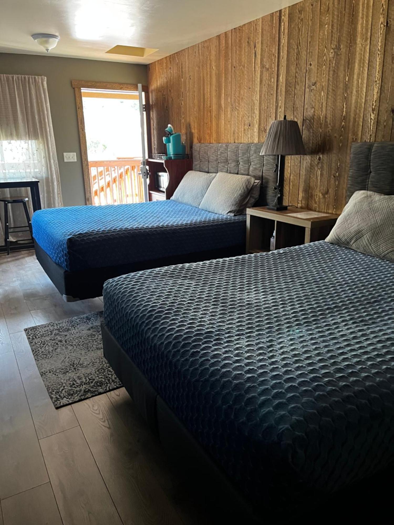 Parkway Yellowstone Guest House Room #2 Gardiner Bagian luar foto